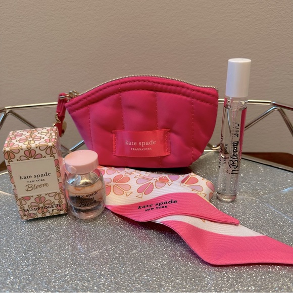 New 4 piece Kate Spade Beauty Set - Picture 11 of 11